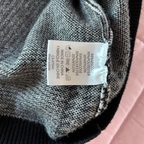 Short sleeve houndstooth sweater size M - Picture 4 of 4